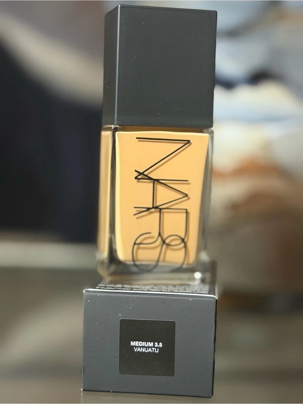 Med 3.5 Vanuatu-NARS Light Reflecting Foundation